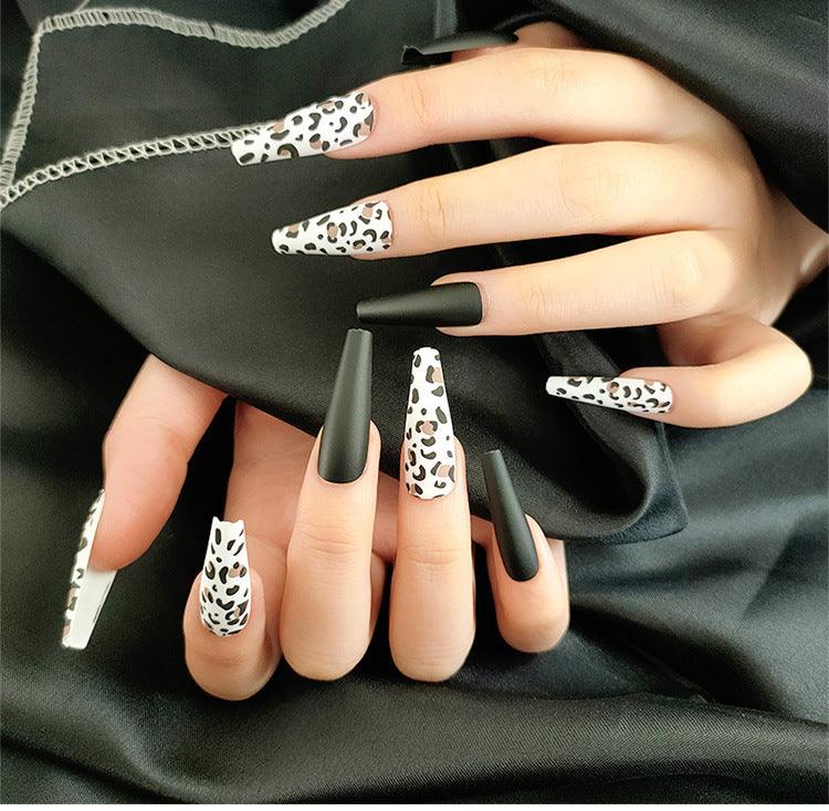 Long Ballet Nails With Flat And Pointed Water Droplets - MAXIME