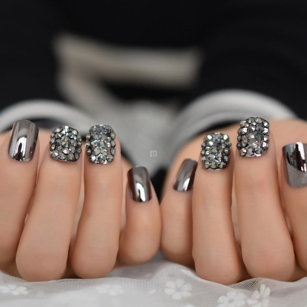 Metal nails for women - MAXIME