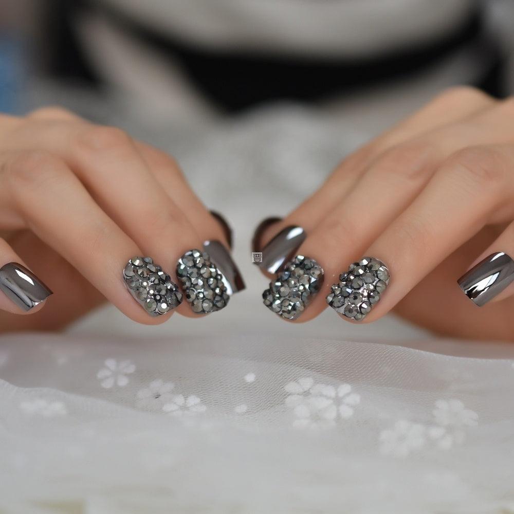 Metal nails for women - MAXIME