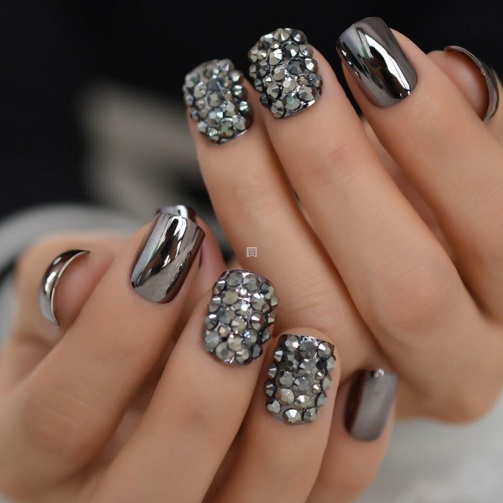 Metal nails for women - MAXIME